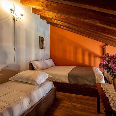 La Noi Guesthouse Samarína Dış mekan fotoğraf