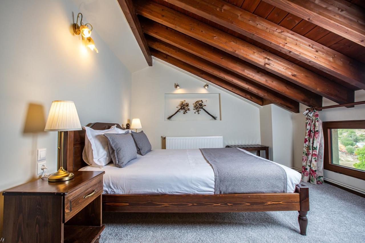 La Noi Guesthouse Samarína Dış mekan fotoğraf