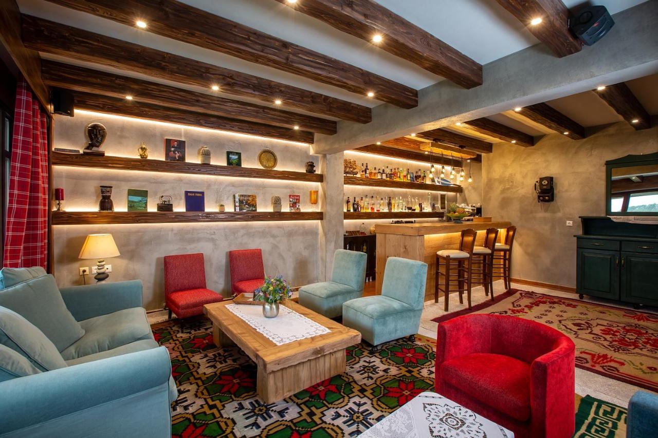 La Noi Guesthouse Samarína Dış mekan fotoğraf