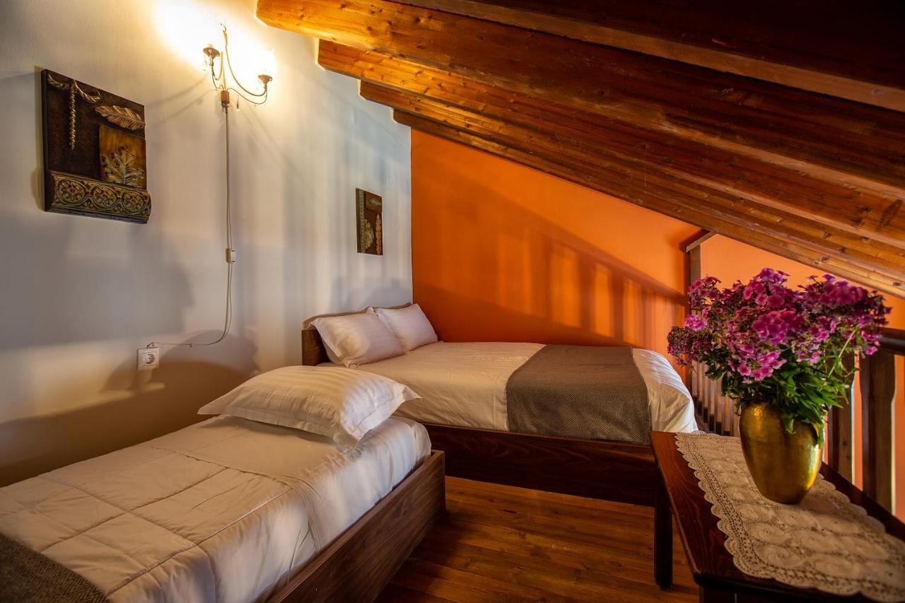 La Noi Guesthouse Samarína Dış mekan fotoğraf